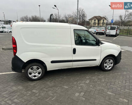 Белый Опель Комбо груз.-пасс., объемом двигателя 1.3 л и пробегом 280 тыс. км за 4800 $, фото 3 на Automoto.ua