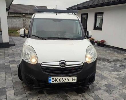 Білий Опель Комбо вант.-пас., об'ємом двигуна 1.6 л та пробігом 118 тис. км за 8500 $, фото 4 на Automoto.ua