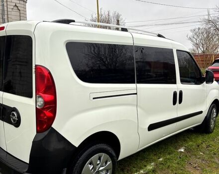 Белый Опель Комбо груз.-пасс., объемом двигателя 1.6 л и пробегом 247 тыс. км за 8000 $, фото 5 на Automoto.ua