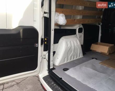 Белый Опель Комбо груз.-пасс., объемом двигателя 1.25 л и пробегом 260 тыс. км за 8900 $, фото 13 на Automoto.ua