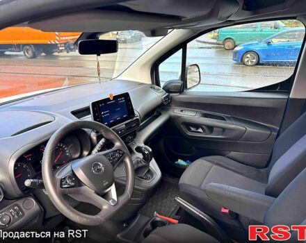 Белый Опель Комбо груз.-пасс., объемом двигателя 1.5 л и пробегом 0 тыс. км за 10900 $, фото 6 на Automoto.ua