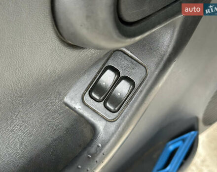 Белый Опель Комбо груз.-пасс., объемом двигателя 1.69 л и пробегом 240 тыс. км за 3200 $, фото 9 на Automoto.ua