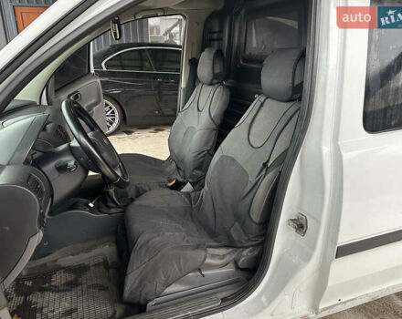 Белый Опель Комбо груз.-пасс., объемом двигателя 1.69 л и пробегом 240 тыс. км за 3200 $, фото 8 на Automoto.ua