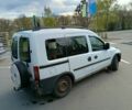 Белый Опель Комбо груз.-пасс., объемом двигателя 1.6 л и пробегом 200 тыс. км за 1850 $, фото 3 на Automoto.ua