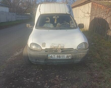 Білий Опель Комбо вант.-пас., об'ємом двигуна 0 л та пробігом 3 тис. км за 404 $, фото 4 на Automoto.ua