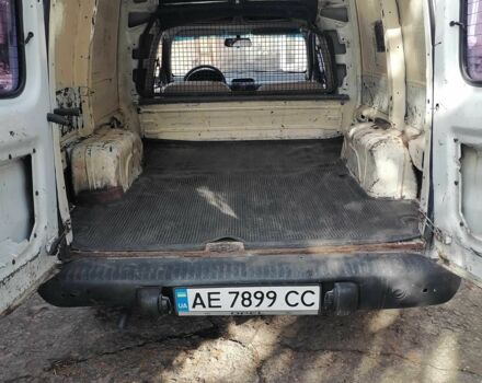 Белый Опель Комбо груз.-пасс., объемом двигателя 1.4 л и пробегом 470 тыс. км за 595 $, фото 7 на Automoto.ua