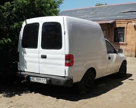 Белый Опель Комбо груз.-пасс., объемом двигателя 1.4 л и пробегом 470 тыс. км за 595 $, фото 1 на Automoto.ua