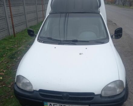 Білий Опель Комбо вант.-пас., об'ємом двигуна 1 л та пробігом 100 тис. км за 477 $, фото 4 на Automoto.ua