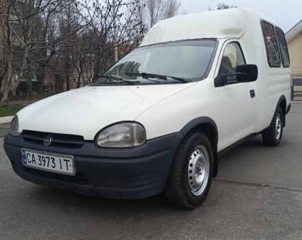 Білий Опель Комбо вант.-пас., об'ємом двигуна 1.7 л та пробігом 190 тис. км за 1700 $, фото 1 на Automoto.ua