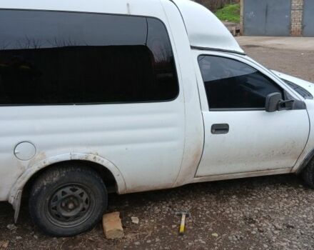 Белый Опель Комбо груз.-пасс., объемом двигателя 1.4 л и пробегом 285 тыс. км за 500 $, фото 5 на Automoto.ua