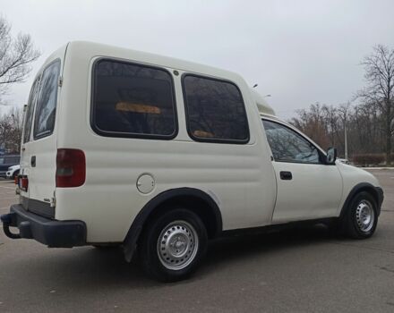 Білий Опель Комбо вант.-пас., об'ємом двигуна 1.7 л та пробігом 190 тис. км за 1700 $, фото 3 на Automoto.ua