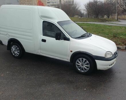 Белый Опель Комбо груз.-пасс., объемом двигателя 1.3 л и пробегом 300 тыс. км за 1499 $, фото 2 на Automoto.ua