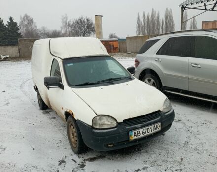 Белый Опель Комбо груз.-пасс., объемом двигателя 1.4 л и пробегом 200 тыс. км за 750 $, фото 1 на Automoto.ua