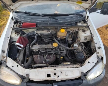 Белый Опель Комбо груз.-пасс., объемом двигателя 1.4 л и пробегом 60 тыс. км за 2000 $, фото 10 на Automoto.ua