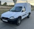 Белый Опель Комбо груз.-пасс., объемом двигателя 1.6 л и пробегом 235 тыс. км за 1600 $, фото 1 на Automoto.ua