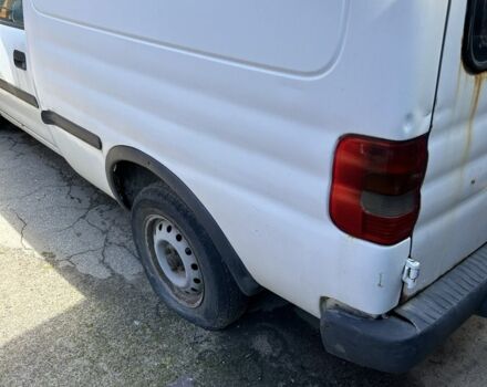 Белый Опель Комбо груз.-пасс., объемом двигателя 1.7 л и пробегом 500 тыс. км за 1000 $, фото 12 на Automoto.ua