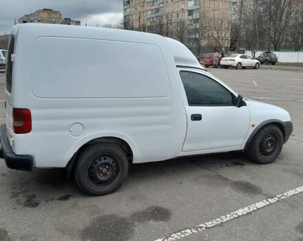 Белый Опель Комбо груз.-пасс., объемом двигателя 1.7 л и пробегом 380 тыс. км за 2200 $, фото 4 на Automoto.ua
