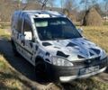 Белый Опель Комбо груз.-пасс., объемом двигателя 1.7 л и пробегом 500 тыс. км за 2500 $, фото 2 на Automoto.ua