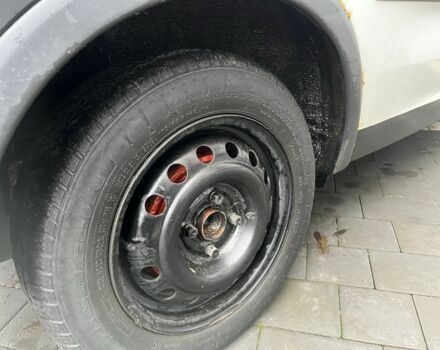 Белый Опель Комбо груз.-пасс., объемом двигателя 1.7 л и пробегом 170 тыс. км за 2600 $, фото 4 на Automoto.ua