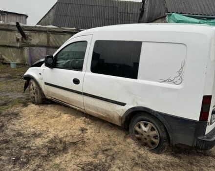 Белый Опель Комбо груз.-пасс., объемом двигателя 1.7 л и пробегом 300 тыс. км за 1800 $, фото 2 на Automoto.ua