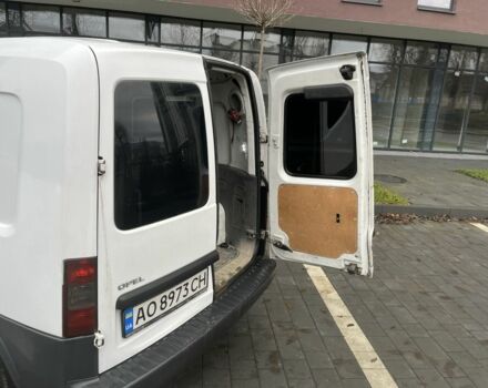 Белый Опель Комбо груз.-пасс., объемом двигателя 1.7 л и пробегом 170 тыс. км за 2600 $, фото 2 на Automoto.ua