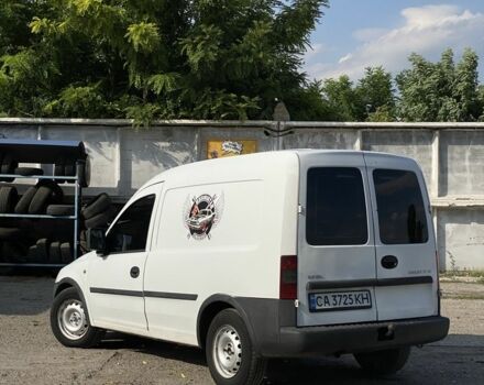 Белый Опель Комбо груз.-пасс., объемом двигателя 1.7 л и пробегом 350 тыс. км за 2300 $, фото 3 на Automoto.ua