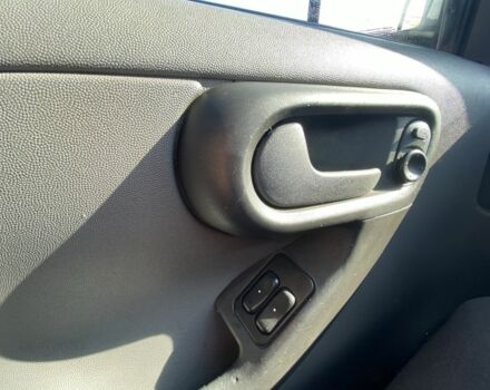 Белый Опель Комбо груз.-пасс., объемом двигателя 1.7 л и пробегом 442 тыс. км за 3500 $, фото 9 на Automoto.ua