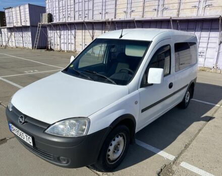 Белый Опель Комбо груз.-пасс., объемом двигателя 1.7 л и пробегом 442 тыс. км за 3500 $, фото 1 на Automoto.ua