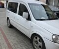 Белый Опель Комбо груз.-пасс., объемом двигателя 1.7 л и пробегом 250 тыс. км за 3300 $, фото 3 на Automoto.ua