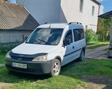 Белый Опель Комбо груз.-пасс., объемом двигателя 1.2 л и пробегом 290 тыс. км за 3600 $, фото 5 на Automoto.ua