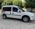 Белый Опель Комбо груз.-пасс., объемом двигателя 1.7 л и пробегом 200 тыс. км за 3450 $, фото 1 на Automoto.ua