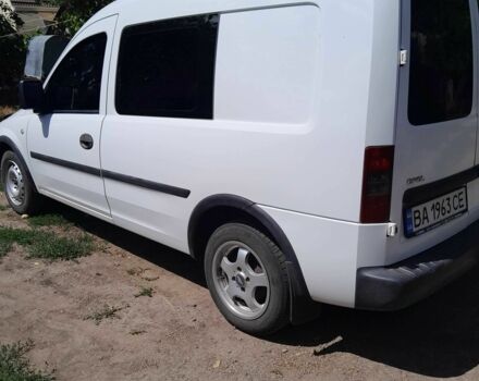 Белый Опель Комбо груз.-пасс., объемом двигателя 1.4 л и пробегом 249 тыс. км за 4500 $, фото 7 на Automoto.ua