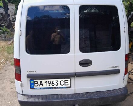 Белый Опель Комбо груз.-пасс., объемом двигателя 1.4 л и пробегом 249 тыс. км за 4500 $, фото 16 на Automoto.ua