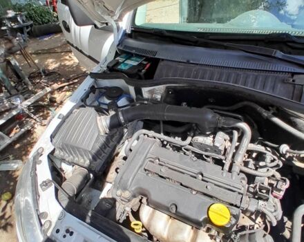 Белый Опель Комбо груз.-пасс., объемом двигателя 1.4 л и пробегом 249 тыс. км за 4500 $, фото 1 на Automoto.ua