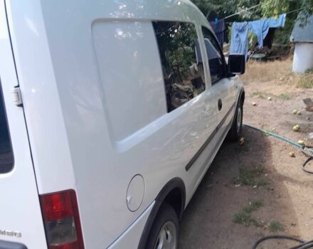 Белый Опель Комбо груз.-пасс., объемом двигателя 1.4 л и пробегом 249 тыс. км за 4500 $, фото 15 на Automoto.ua