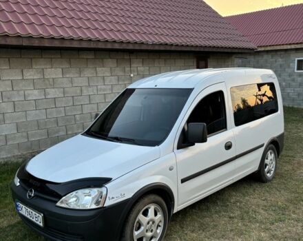 Белый Опель Комбо груз.-пасс., объемом двигателя 1.3 л и пробегом 230 тыс. км за 4100 $, фото 3 на Automoto.ua