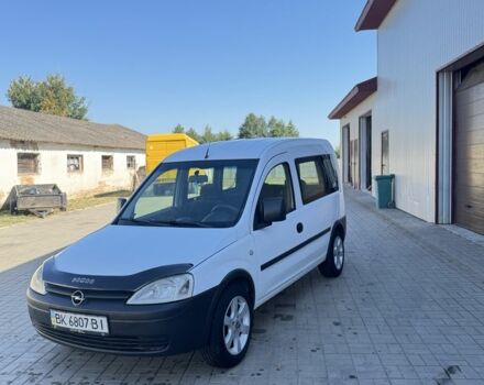Білий Опель Комбо вант.-пас., об'ємом двигуна 1.3 л та пробігом 278 тис. км за 3400 $, фото 1 на Automoto.ua