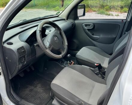 Опель Комбо вант.-пас. 2009 у Вінниці на Automoto.ua Білий Опель Комбо вант.-пас., об'ємом двигуна 1.7 л та пробігом 440 тис. км за 4500 $, фото 11 на Automoto.ua