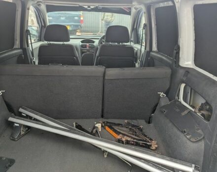 Белый Опель Комбо груз.-пасс., объемом двигателя 1.3 л и пробегом 160 тыс. км за 1422 $, фото 7 на Automoto.ua