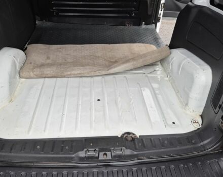 Белый Опель Комбо груз.-пасс., объемом двигателя 1.7 л и пробегом 232 тыс. км за 3750 $, фото 14 на Automoto.ua