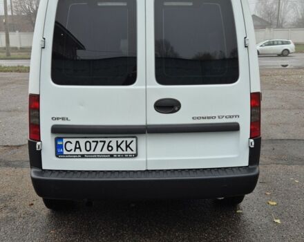 Белый Опель Комбо груз.-пасс., объемом двигателя 1.7 л и пробегом 232 тыс. км за 3750 $, фото 5 на Automoto.ua