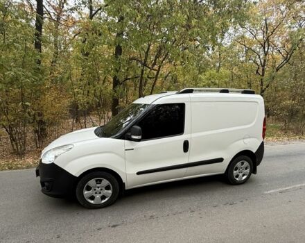 Белый Опель Комбо груз.-пасс., объемом двигателя 1.2 л и пробегом 186 тыс. км за 9999 $, фото 2 на Automoto.ua