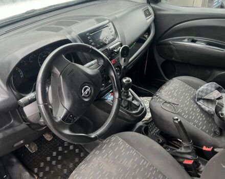 Белый Опель Комбо груз.-пасс., объемом двигателя 1.6 л и пробегом 250 тыс. км за 4500 $, фото 6 на Automoto.ua