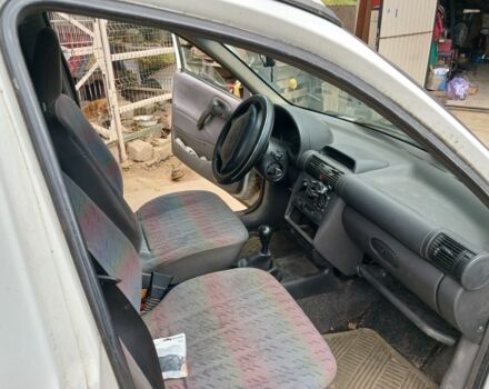 Білий Опель Комбо вант.-пас., об'ємом двигуна 1.7 л та пробігом 426 тис. км за 1200 $, фото 6 на Automoto.ua