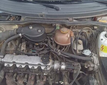 Белый Опель Комбо груз.-пасс., объемом двигателя 1.4 л и пробегом 450 тыс. км за 1250 $, фото 6 на Automoto.ua