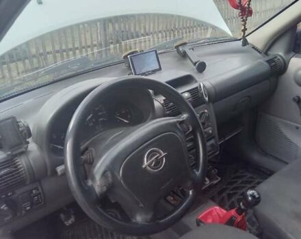 Белый Опель Комбо груз.-пасс., объемом двигателя 1.4 л и пробегом 450 тыс. км за 1250 $, фото 5 на Automoto.ua