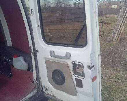 Белый Опель Комбо груз.-пасс., объемом двигателя 1.4 л и пробегом 450 тыс. км за 1250 $, фото 13 на Automoto.ua