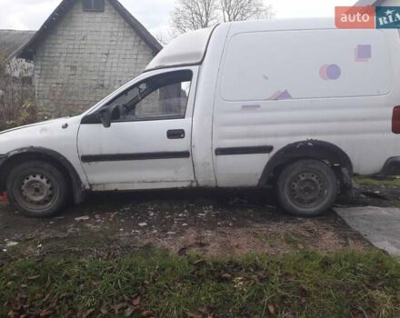 Белый Опель Комбо груз.-пасс., объемом двигателя 1.4 л и пробегом 251 тыс. км за 600 $, фото 2 на Automoto.ua