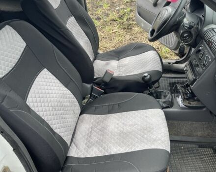 Білий Опель Комбо вант.-пас., об'ємом двигуна 1.4 л та пробігом 383 тис. км за 1300 $, фото 18 на Automoto.ua