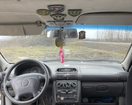 Білий Опель Комбо вант.-пас., об'ємом двигуна 1.4 л та пробігом 383 тис. км за 1300 $, фото 15 на Automoto.ua